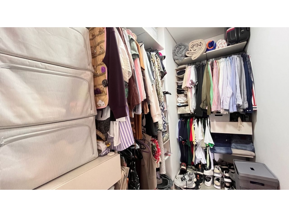 Hermoso Apartamento Moderno - Secto Linares / El Tesoro - POBLADO — foto 6