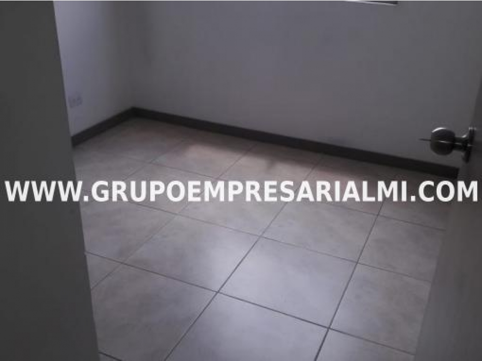 HERMOSO APARTAMENTO PARA ARRIENDO - SECTOR LA CUENCA COD: 30731 — foto 4