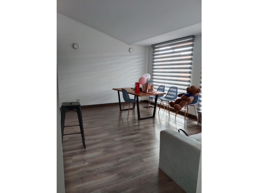 Hermoso apartamento piso 5 con ascensor sector Huertas de Cajica.