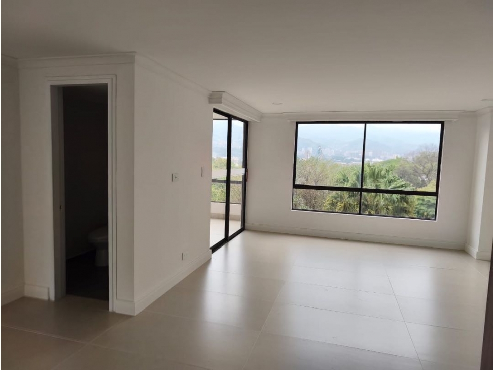 HERMOSO APARTAMENTO POBLADO MILLA DE ORO RECIÉN REMODELADO AL 100% — foto 6