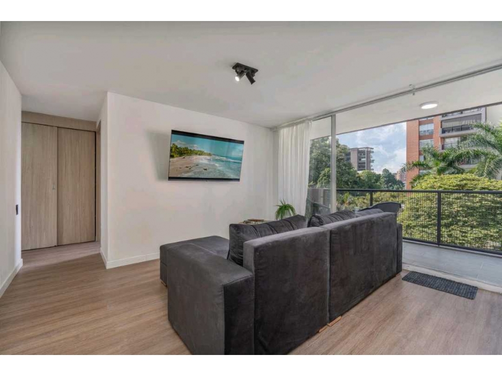 Hermoso apartamento Poblado sector la inferior. — foto 3