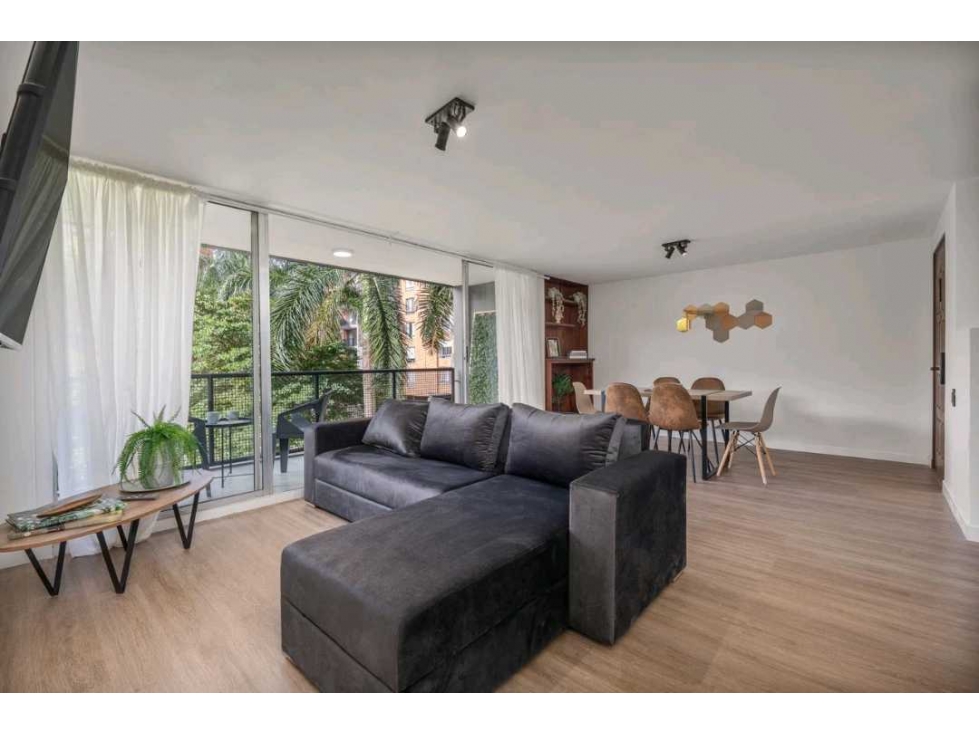 Hermoso apartamento Poblado sector la inferior. — foto 4