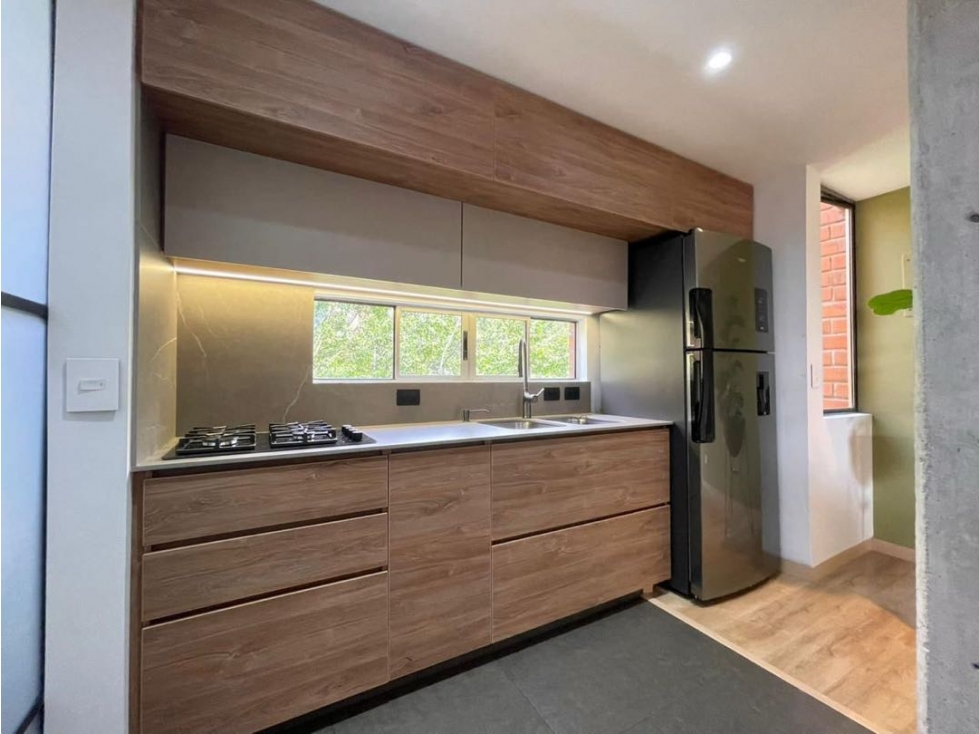 Hermoso Apartamento Remodelado Sector La Frontera POBLADO/ENVIGADO — foto 5