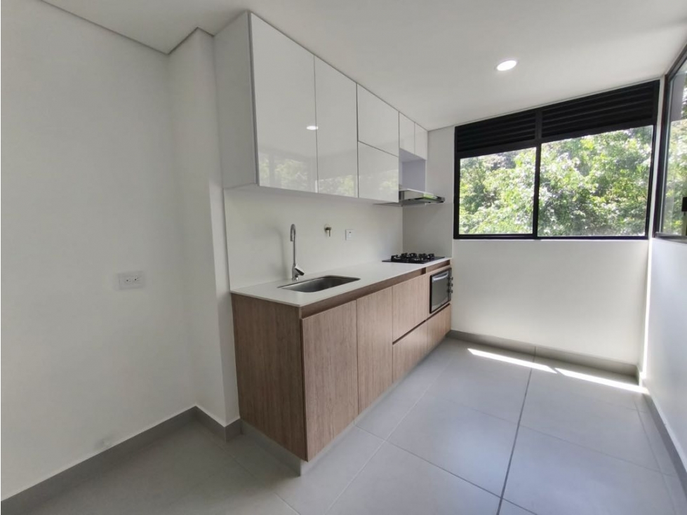 Hermoso Apartamento Sector Envigado parte Baja — foto 3