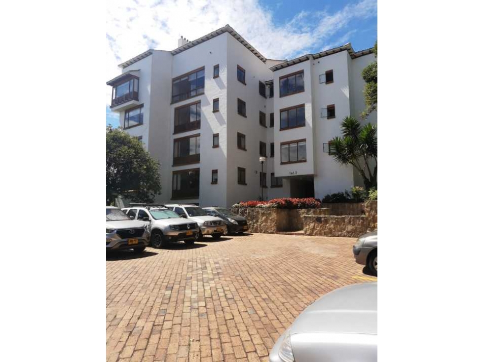 hermoso apartamento ubicado en sector exclusivo.