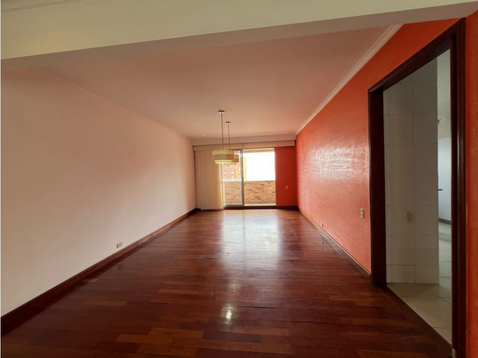Hermoso apto cerca al tesoro,perfecto para remodelar con vista — foto 2