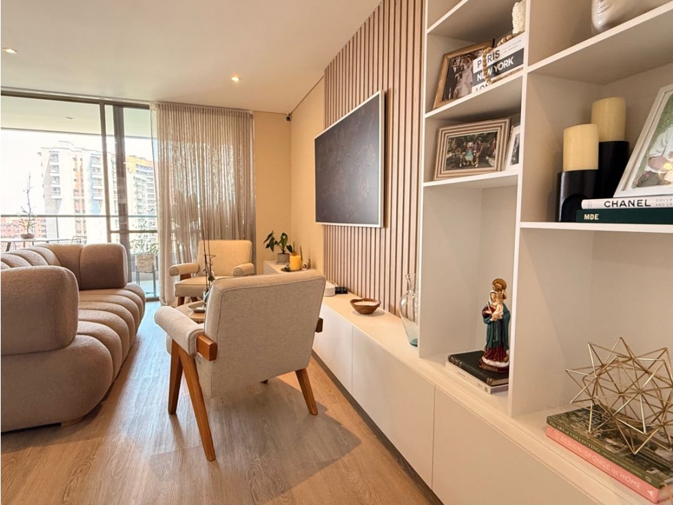 Hermoso apto en piso alto cerca al Tesoro — foto 4