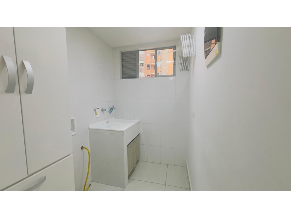 HERMOSO APTO PARA LA VENTA. LOMA LOS MESA EN ENVIGADO. — foto 6
