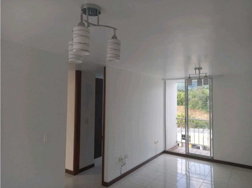 HERMOSO APTO PARA RENTA EN DOSQUEBRADAS — foto 2