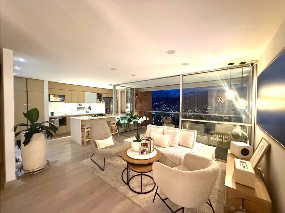 HERMOSO APTO PISO 15 CON VISTA A LA CIUDAD. ENVIGADO EL ESMERALDAL. — foto 2