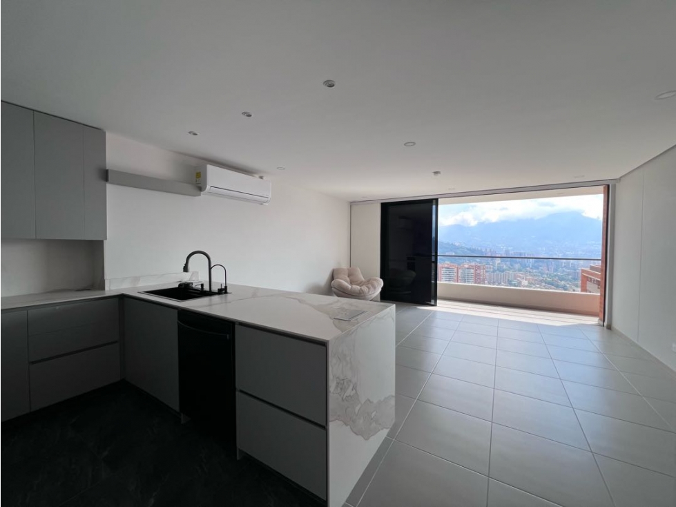 Hermoso apto totalmente remodelado con domótica, aire acondicionado — foto 4