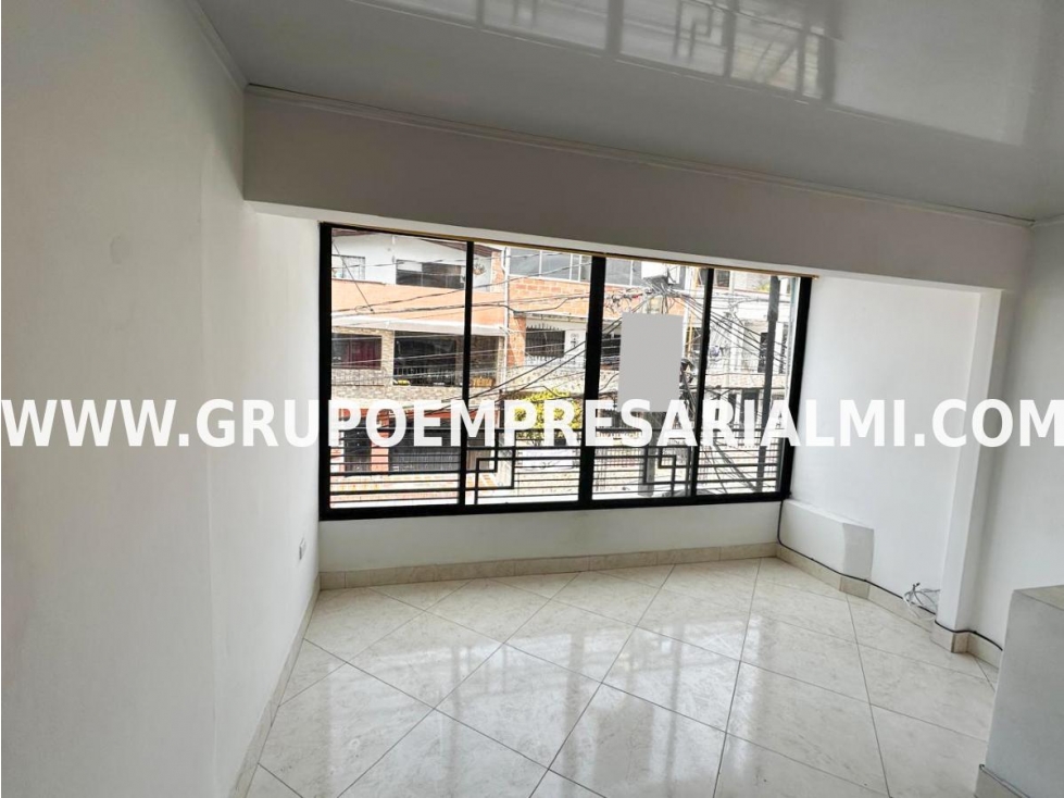 HERMOSO CASA BIFAMILIAR EN VENTA - SECTOR PEDREGAL COD: 31547 — foto 2