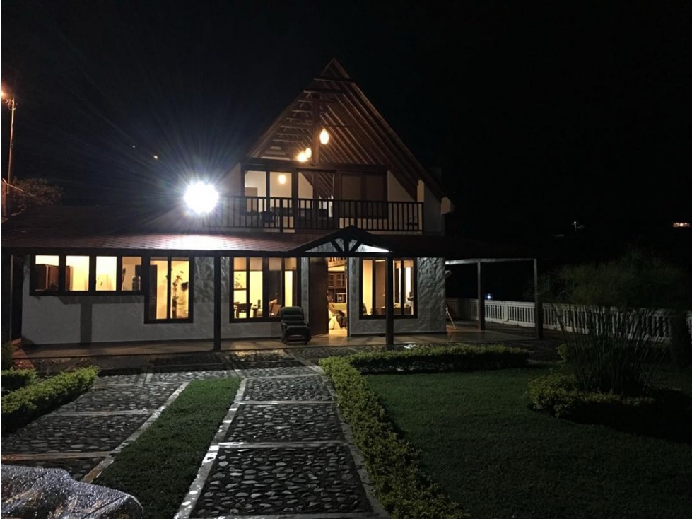 HERMOSO CHALET EN VENTA O RENTA - 1