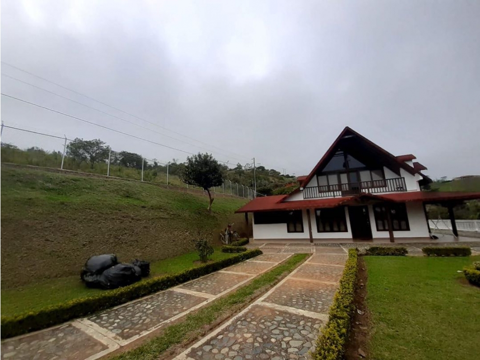 HERMOSO CHALET EN VENTA O RENTA - 3