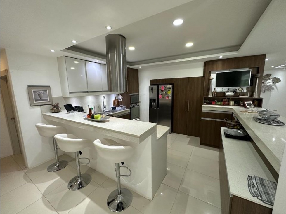 Hermoso Departamento Amoblado Edificio Niza Urbanización Privada - 6