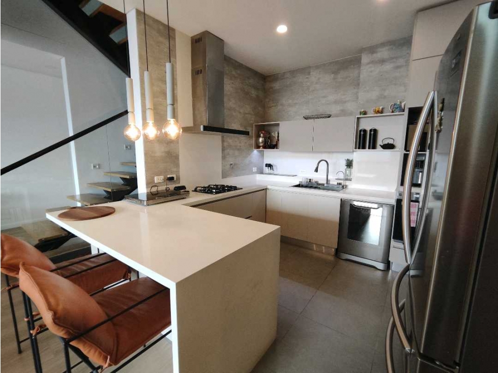 Hermoso Duplex Envig Brujas 330 M2 2500 Mill — foto 5
