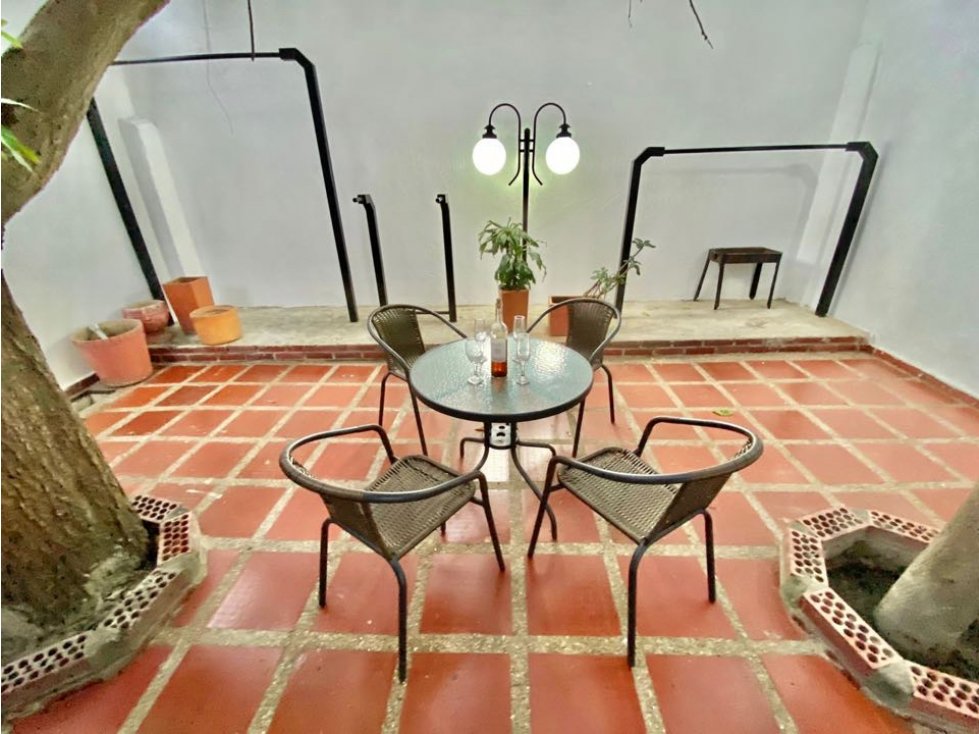 HERMOSO HOSTAL EN ARRIENDO POR DÍAS - 2