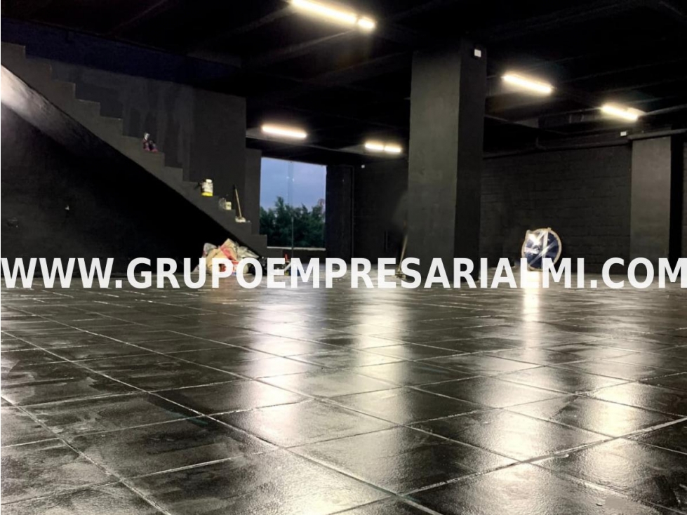 ESPECTACULAR LOCAL EN ARRIENDO - SECTOR LAURELES COD: 29552 - 3