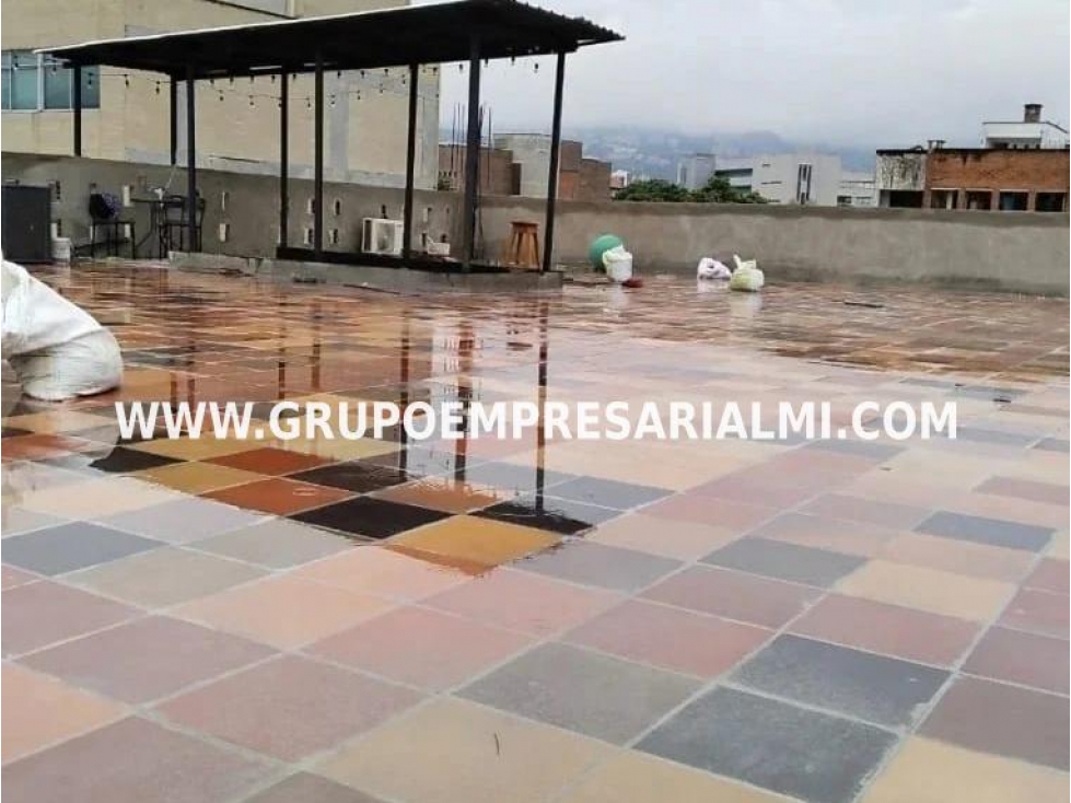 ESPECTACULAR LOCAL EN ARRIENDO - SECTOR LAURELES COD: 29552 - 5