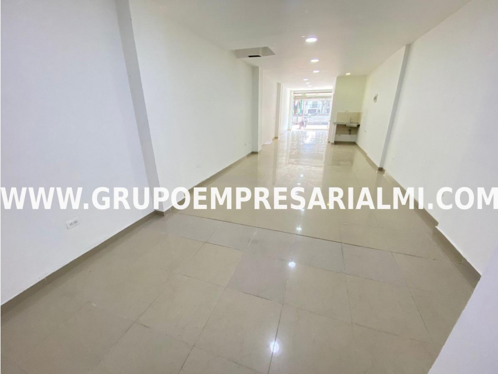 HERMOSO LOCAL EN ARRIENDO - SECTOR LA BARQUEREÑA COD: 30662 - 4