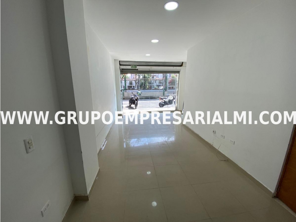 HERMOSO LOCAL EN ARRIENDO - SECTOR LA BARQUEREÑA COD: 30662 - 6