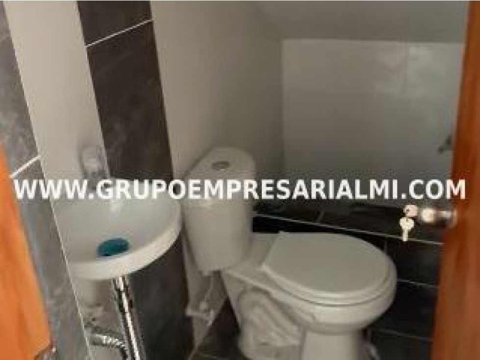HERMOSO LOCAL EN ARRIENDO - SECTOR CONQUISTADORES COD: 31804 — foto 4