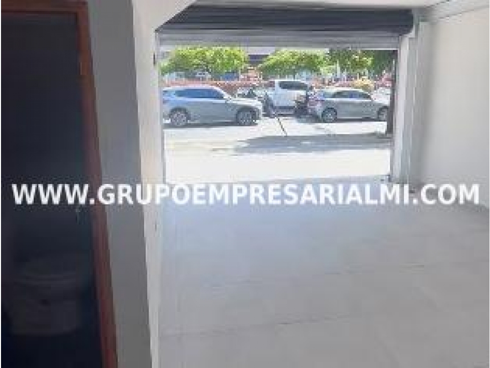 HERMOSO LOCAL EN ARRIENDO - SECTOR CONQUISTADORES COD: 31804 — foto 3