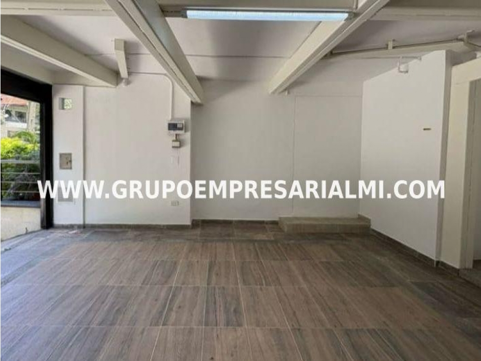 HERMOSO LOCAL EN ARRIENDO - SECTOR SIMÓN BOLÍVAR COD: 31842 — foto 2