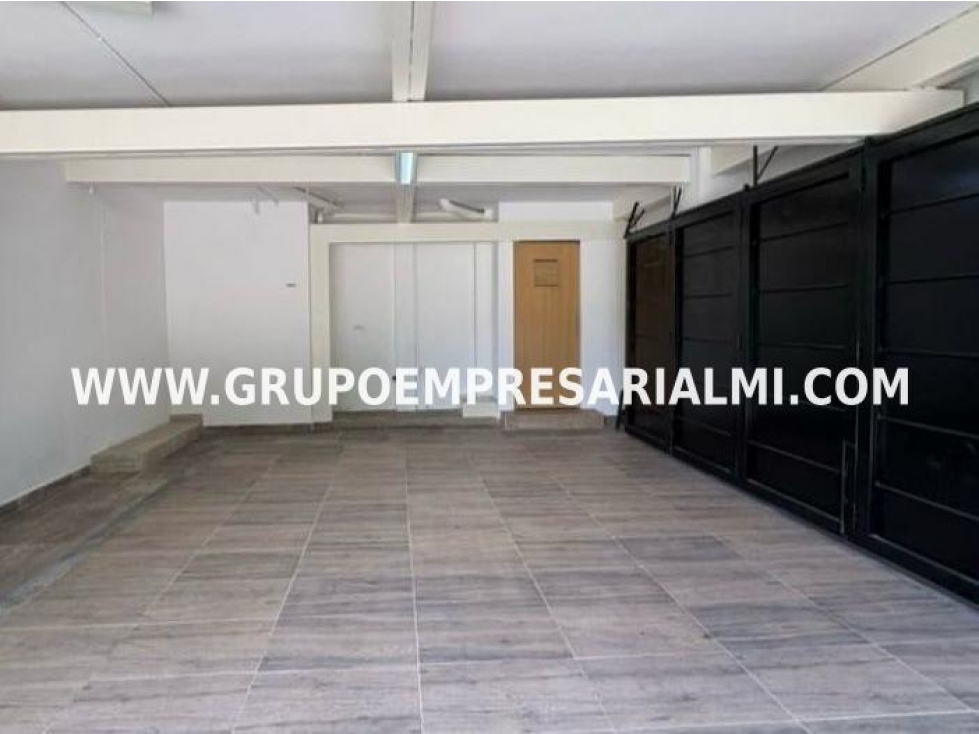 HERMOSO LOCAL EN ARRIENDO - SECTOR SIMÓN BOLÍVAR COD: 31842
