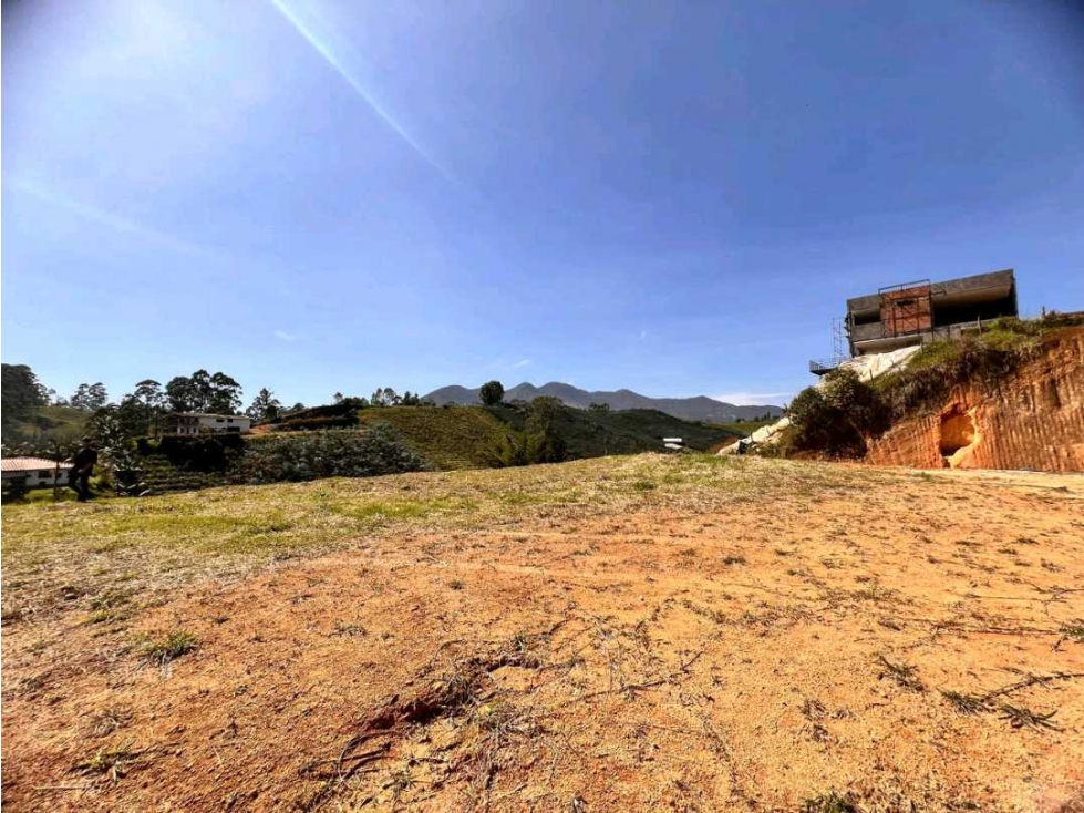 HERMOSO LOTE CON MUY BUENA VISTA EN VENTA CON EXCELENTE UBICACION. — foto 5