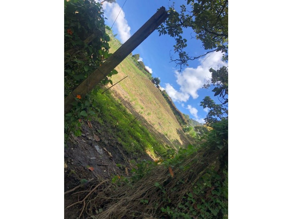 HERMOSO LOTE DE OPORTUNIDAD~ SECTOR CANADÁ EN VENTA CARMEN DE VIBORAL. — foto 4