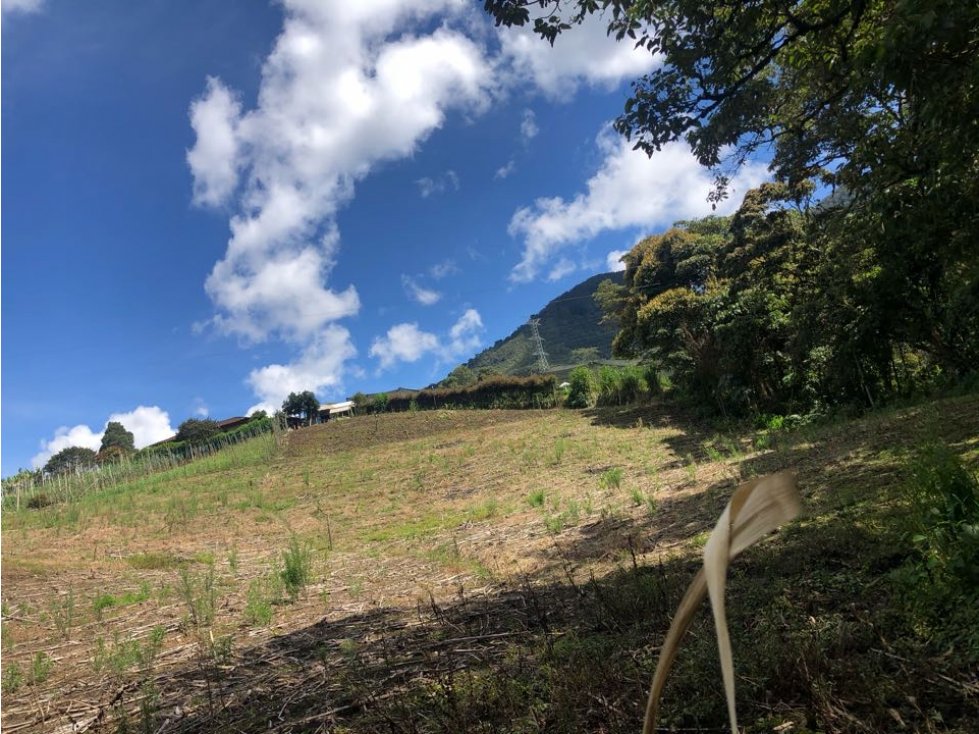 HERMOSO LOTE DE OPORTUNIDAD~ SECTOR CANADÁ EN VENTA CARMEN DE VIBORAL. — foto 5