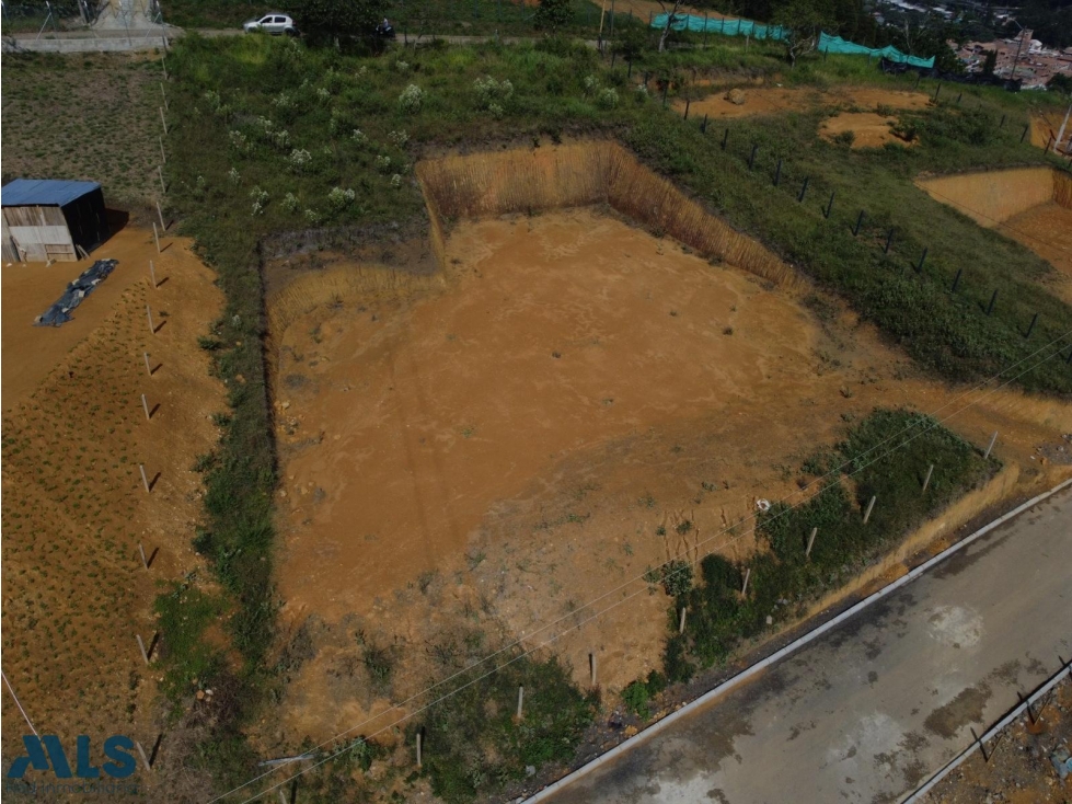 HERMOSO LOTE EN COPACABANA(MLS#251002) - 3