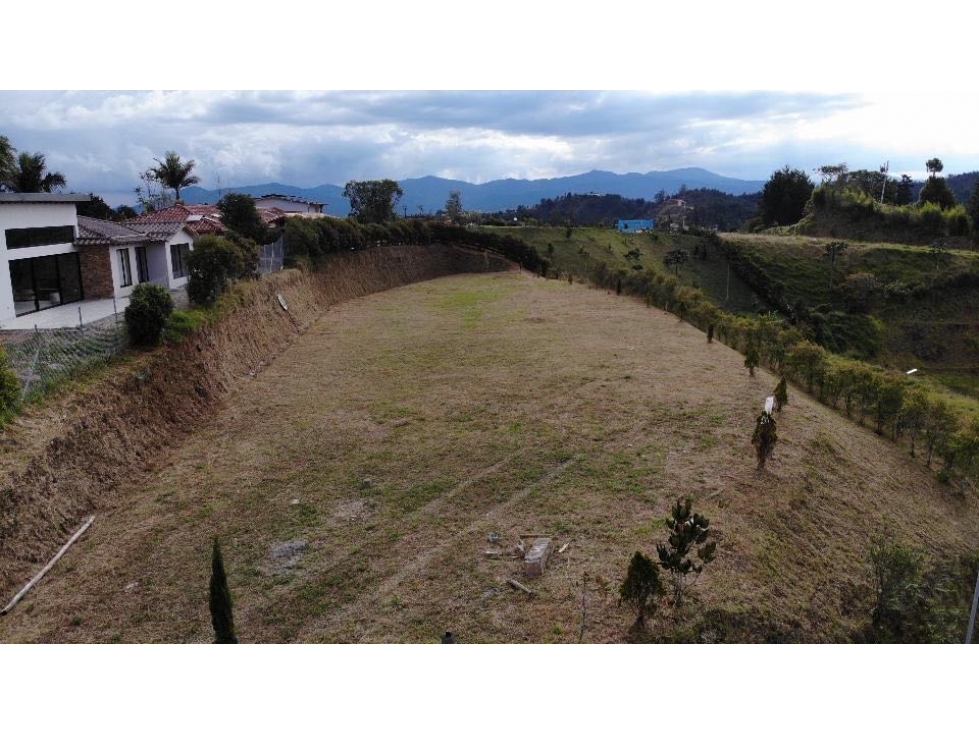 HERMOSO LOTE EN EL RETIRO UBICADO EN LA MEJOR PARCELACIÓN DEL ORIENTE — foto 2