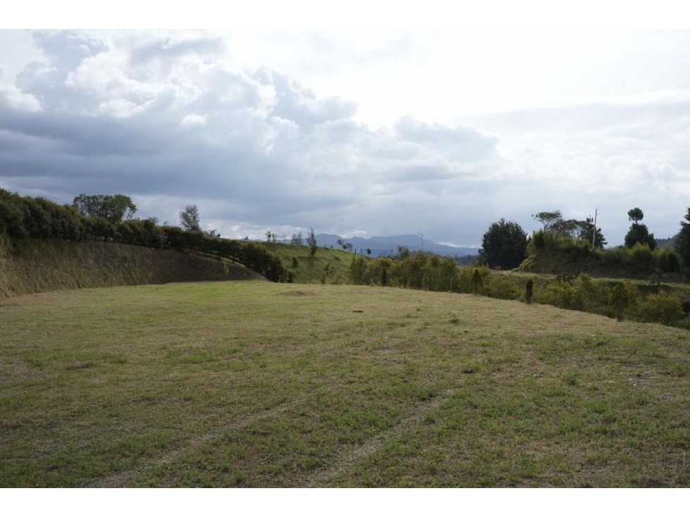 HERMOSO LOTE EN EL RETIRO UBICADO EN LA MEJOR PARCELACIÓN DEL ORIENTE — foto 6