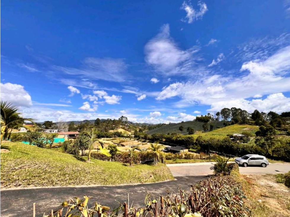 HERMOSO LOTE EN PARCELACION EN VENTA CON EXCELENTE UBICACION RIONEGRO. — foto 2