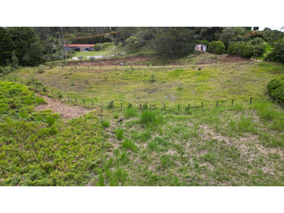 HERMOSO LOTE EN UNIDAD EN EL SECTOR DE VARAHONDA - RIONEGRO — foto 4