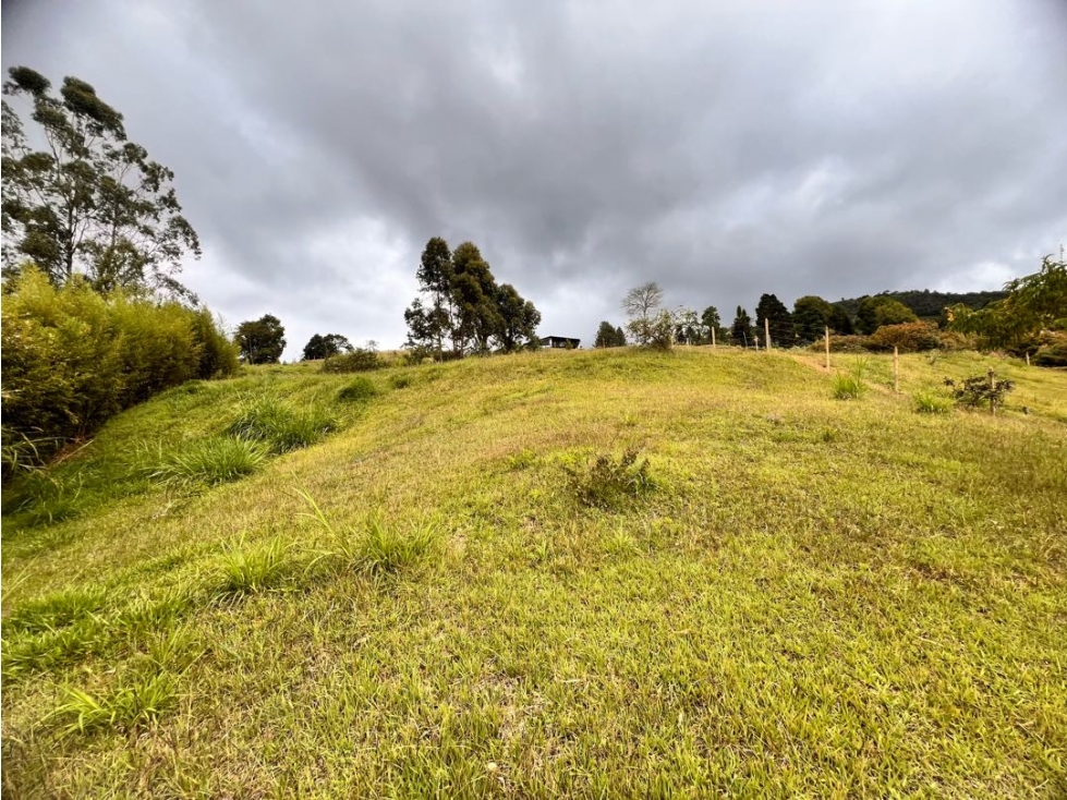 HERMOSO LOTE EN VENTA CON EXCELENTE UBICACIÓN Y VISTA ~ EN GUARNE ANT. — foto 5