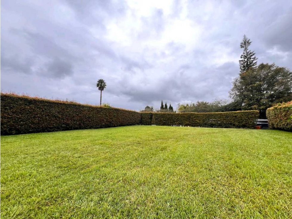 HERMOSO LOTE EN VENTA EN EXCLUSIVA PARCELACION EN LLANOGRANDE RIONEGRO — foto 3