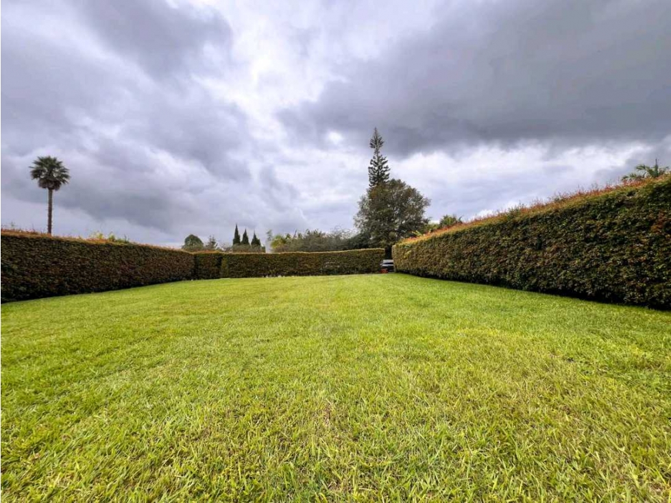 HERMOSO LOTE EN VENTA EN EXCLUSIVA PARCELACION EN LLANOGRANDE RIONEGRO — foto 4