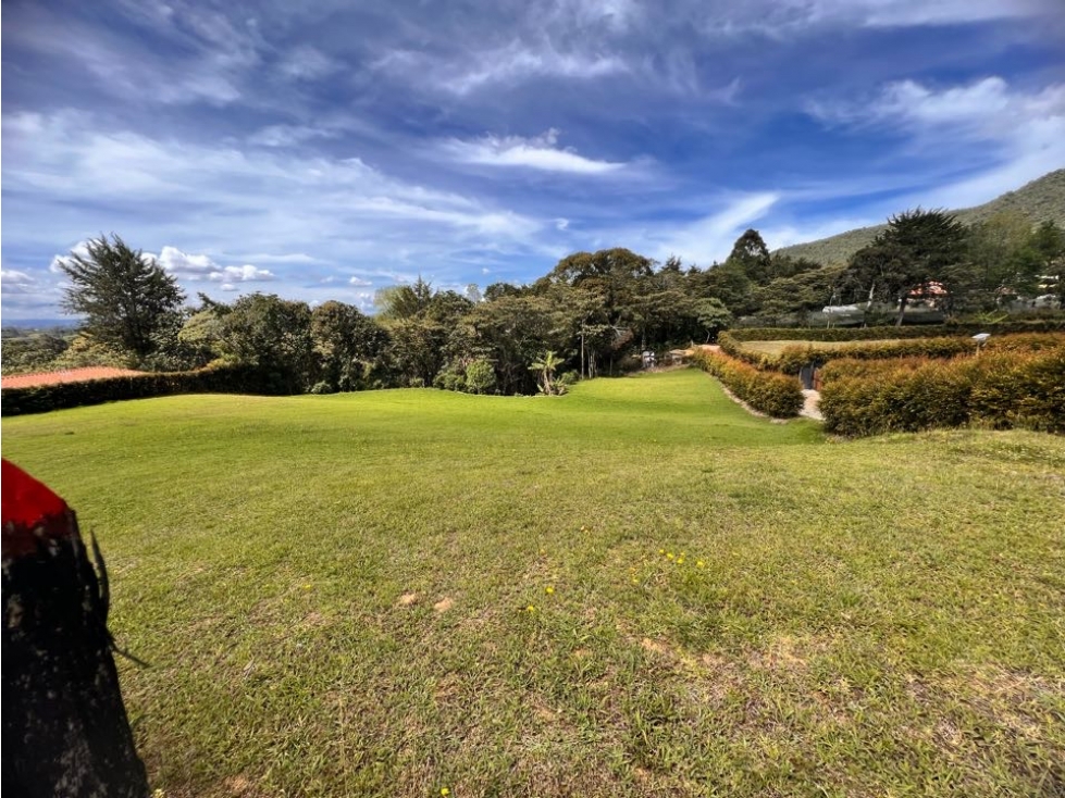 HERMOSO LOTE ESQUINERO INDEPENDIENTE EN VENTA EN PARCELACIÓN. Ganga — foto 6