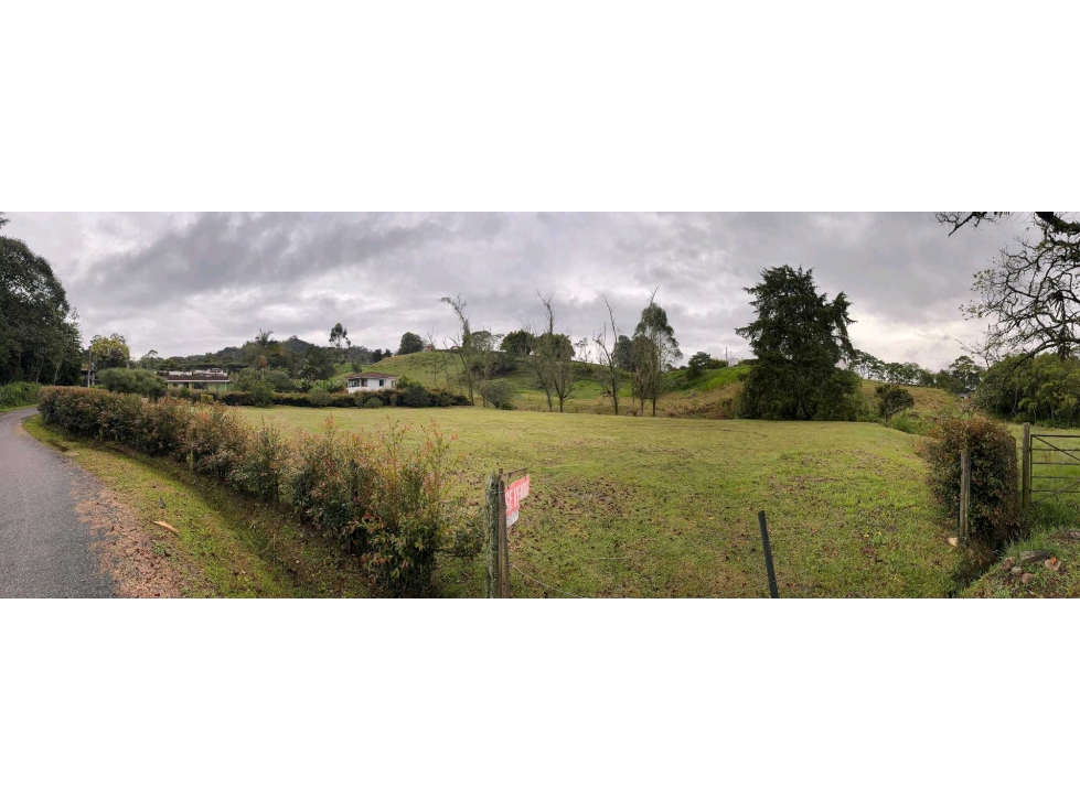 Hermoso Lote Independiente en Llanogrande