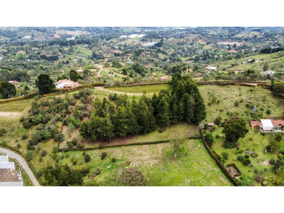 Hermoso lote independiente guarne vereda san José parte alta
