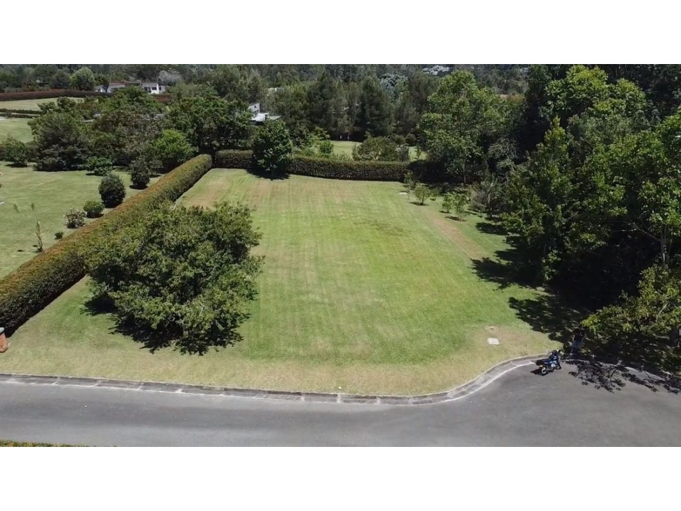 Lote para la venta en el sector La Ceja el Yarumo