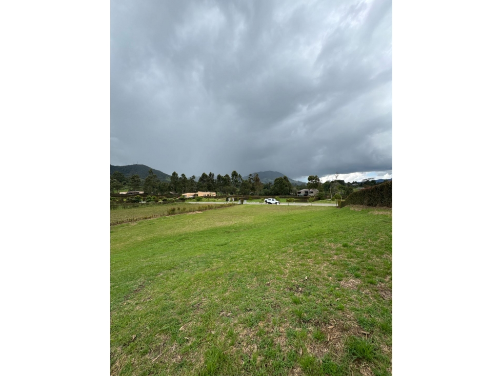 Hermoso lote plano en venta