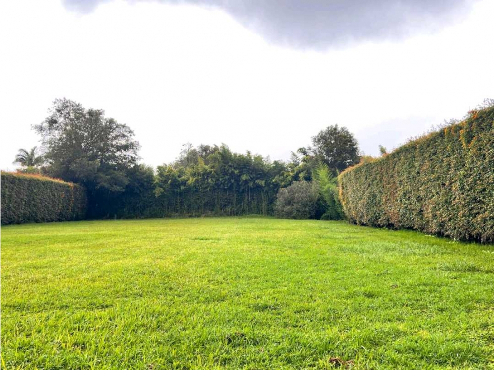 HERMOSO LOTE PLANO EN VENTA CON EXCELENTE UBICACION EN LLANOGRANDE — foto 4