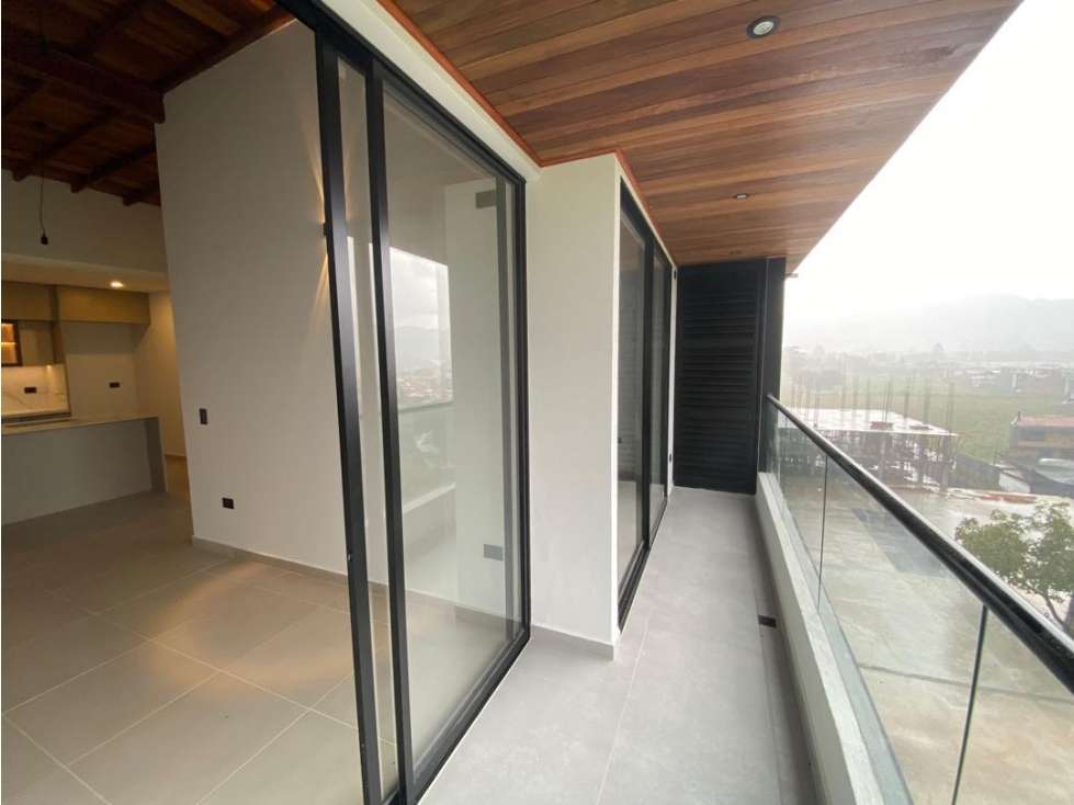 Hermoso nuevo. Oportunidad, venta en la Ceja. 75 metros.