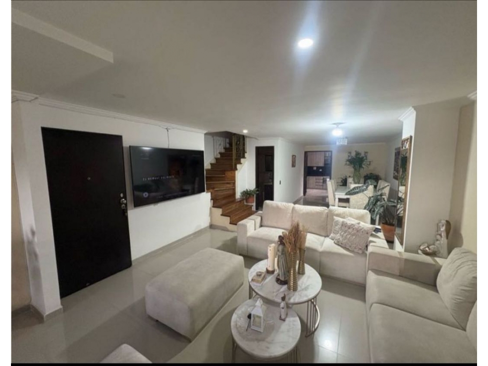 HERMOSO PENTHOUSE EN LA 33 CERCA A TODO ESPECTACULAR VISTA A LA CIUDAD — foto 3