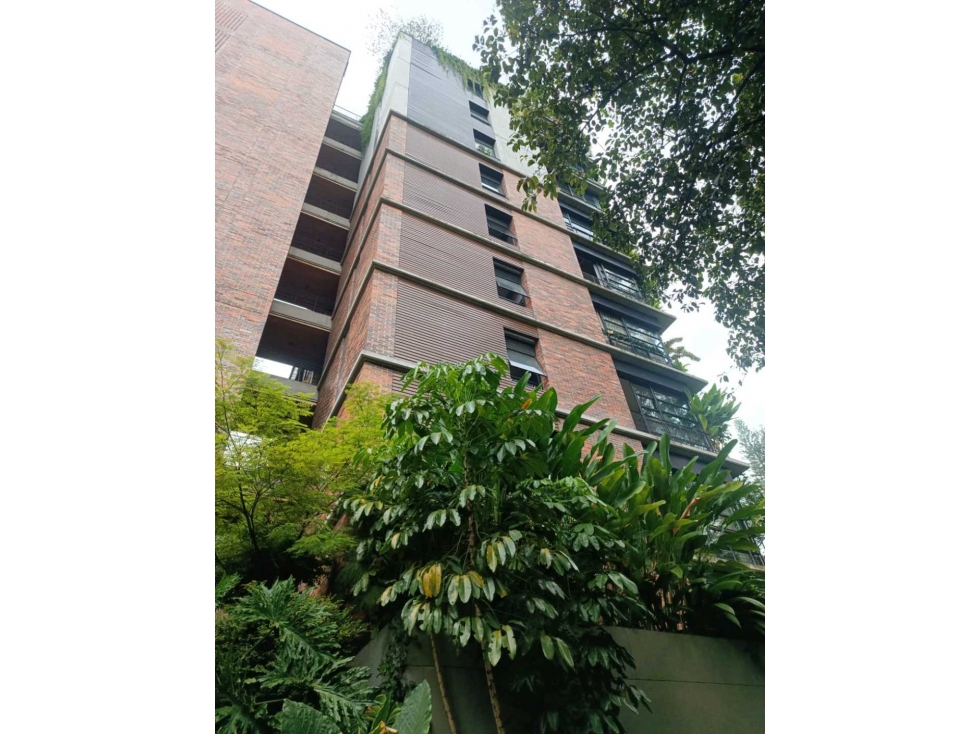Hermoso y amplio Apartamento en el corazón de El Poblado — foto 2