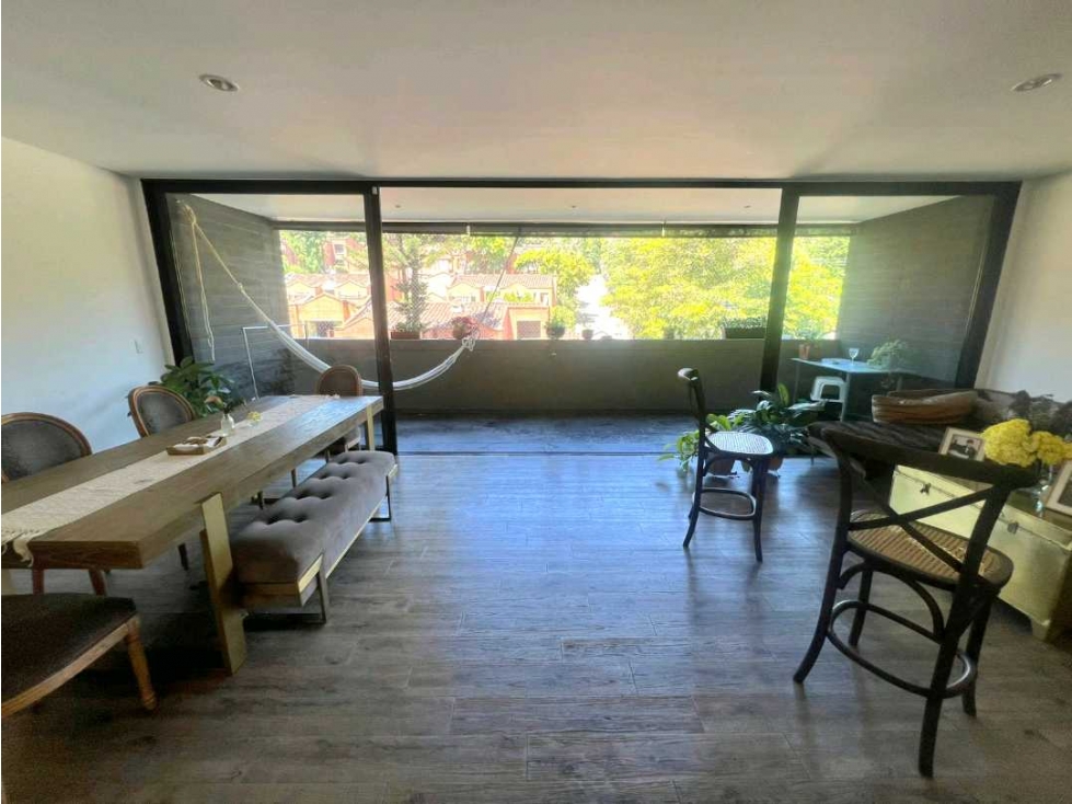 Hermoso y amplio apartamento para la venta en Loma de Benedictinos — foto 4
